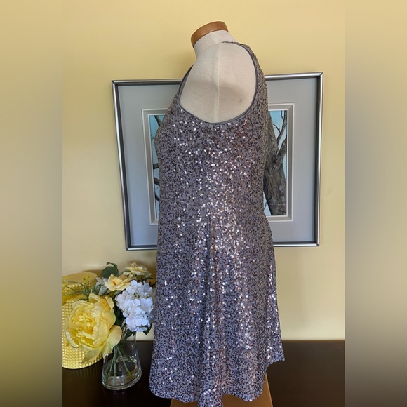 Eliza J Sleeveless Sequin Dress - Picture 3 of 5
